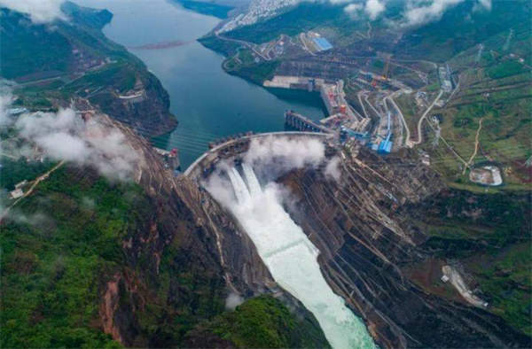 Đường dây DC UHV ±800kV từ Nhà máy điện Baihetan đến Giang Tô đã hoàn thành và đưa vào vận hành